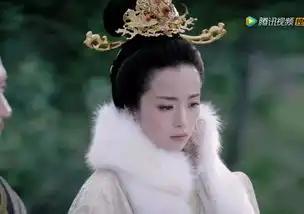 独孤天下从少女演到皇后,胡冰卿戴过十顶发冠,银冠比金冠雅致
