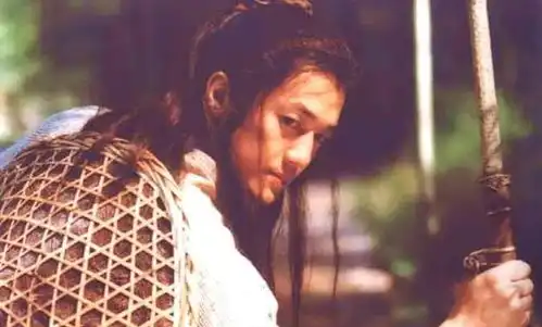 李亚鹏化身男版李子柒就算投资失败,也没这么不堪吧