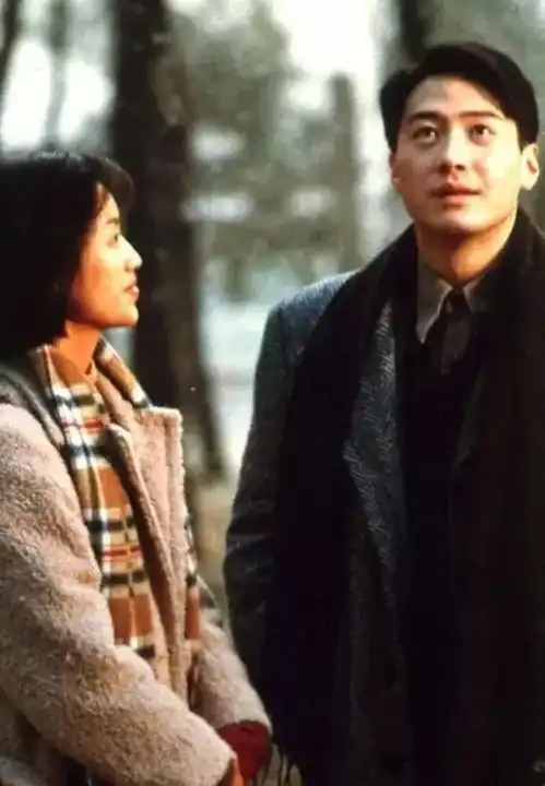 73岁许鞍华获终身成就奖在香港,她是唯一能与男导演抗衡的女性