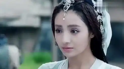 孤芳不自赏阳凤担心白娉婷会离开她,说着说着就哭了起来,可
