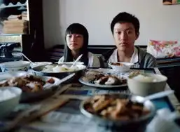 纽约华裔家庭的蜗居vs美国大学生豪华宿舍