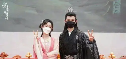 成毅沉香如屑蒙眼剧照曝光,仙侠之光的侧颜竟是如此

