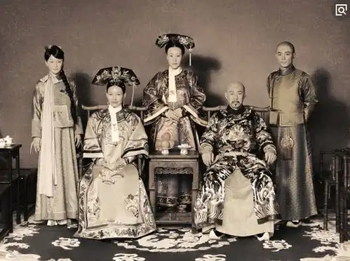 清朝帝王雍正,日理万机勤政务,一怒文人血成河