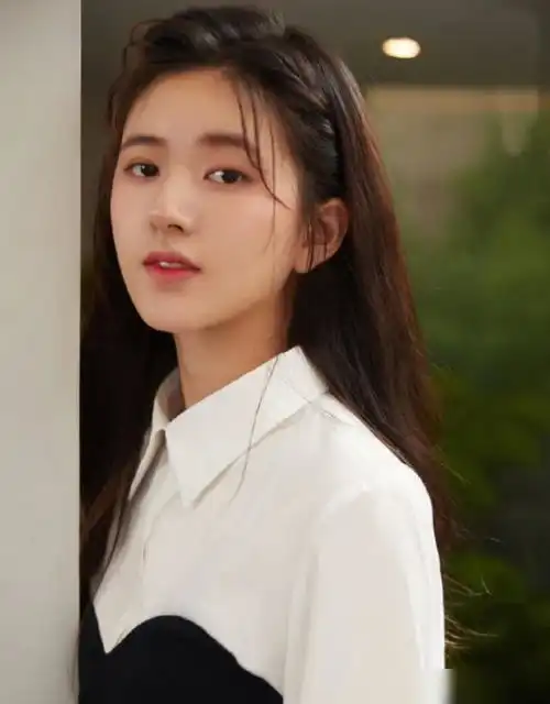 黑暗荣耀剧照赵露思