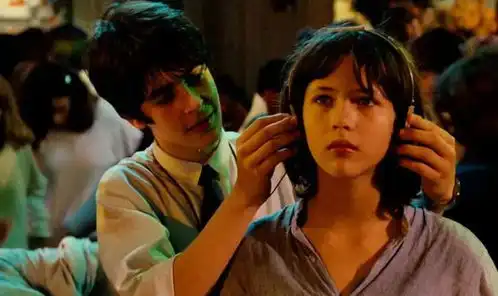 从生理的冲动到浪漫的爱情,爱究竟从何而来听听哲学家怎么说
