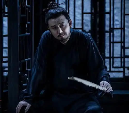 满江红不杀秦桧,英雄不杀秦王,照猫画虎反类犬