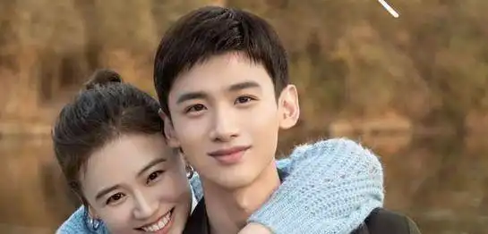 白敬亭新剧你是我的城池营垒因女方被曝恋情遭遇滑铁卢
