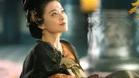 天盛长歌花絮白敬亭女装造型惊人,倪妮小白对视就笑场