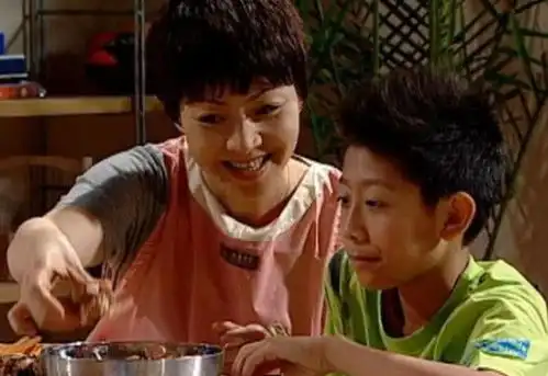 家有儿女刘星家有多有钱大闸蟹放开吃,网友现在也羡慕不来