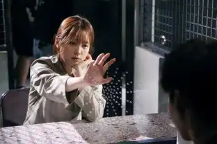 李钟硕韩孝周在监狱卖萌,w花絮也甜一脸