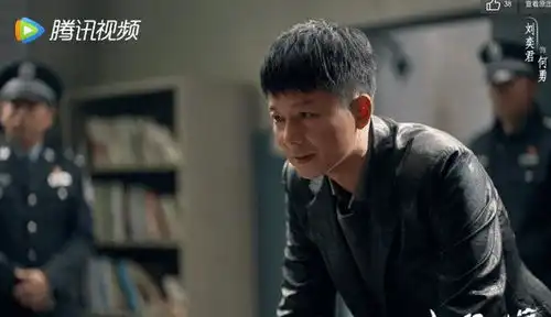 扫黑风暴来袭,孙红雷搭档张艺兴有了51岁的他收视不愁