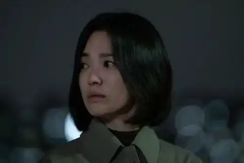 宋慧乔黑暗荣耀2预告惹争议,反派爱上女主,复仇不一定圆满
