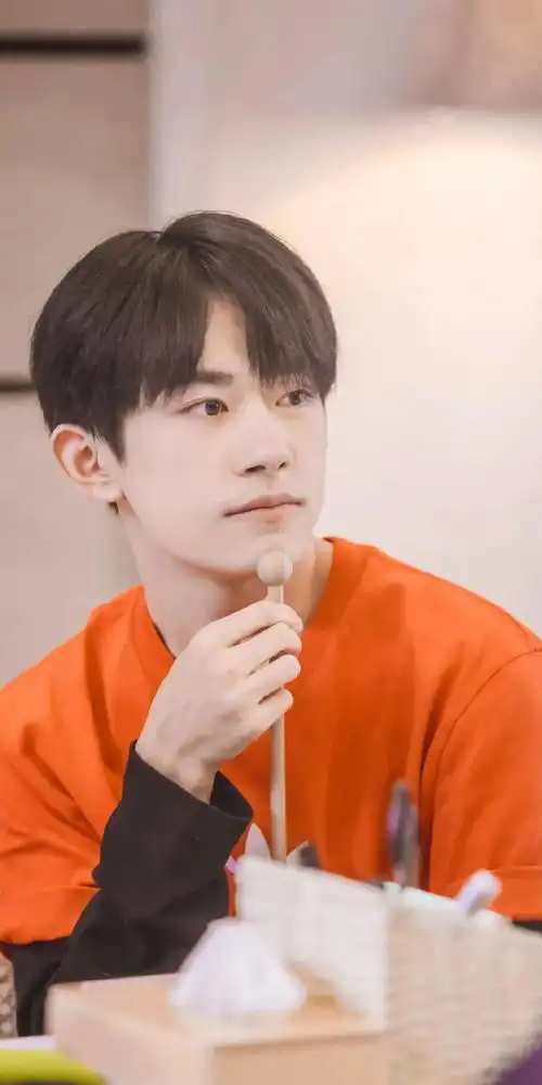 壁纸玫瑰花谁送都浪漫,日落和谁都好看