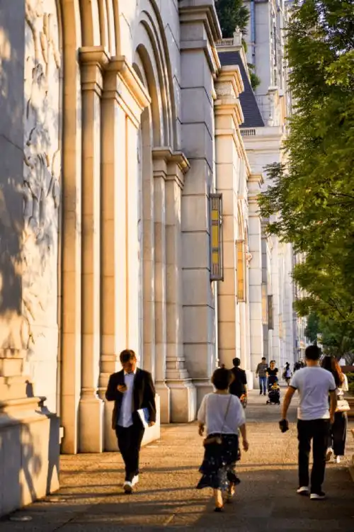 一步一景,浪漫城市封面