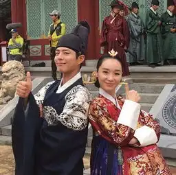 云画的月光片场照集锦傲娇王世子朴宝剑呆萌又体贴组图
