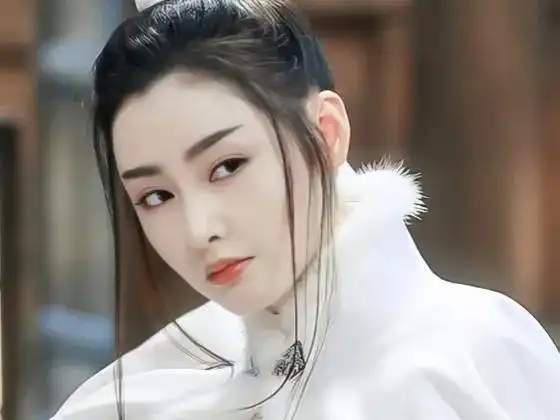 雪中悍刀行中,南宫仆射与王仙芝李淳罡相比谁更厉害