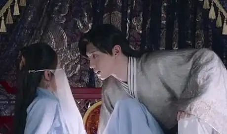 他是杨紫最大的痛,15岁被张艺谋选中,姐姐为了他转做经纪人
