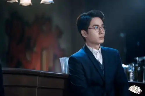 重启登热搜榜首,朱一龙剧抛脸演技获称赞

