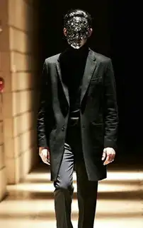 real摆荡在真实与虚幻的交界
