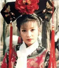 赵薇看还珠格格过年镇台神剧重播15次
