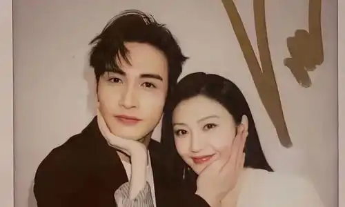从顶流到消失汉服花笺行深得青睐
