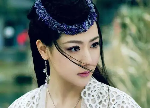 白冰自曝离婚多年每年都在拍戏主演的四部剧堪称巅峰之作