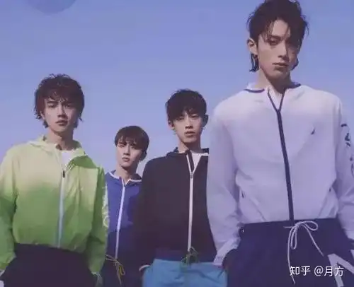 你爱的鹿晗其实长这样