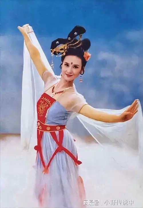 邱佩宁一生只拍一部戏,演嫦娥让人痴迷几十年,今65岁仍如少女
