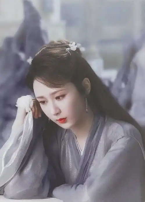 成毅被女高层力捧戏路全部照搬杨紫,新经纪人是营销高手
