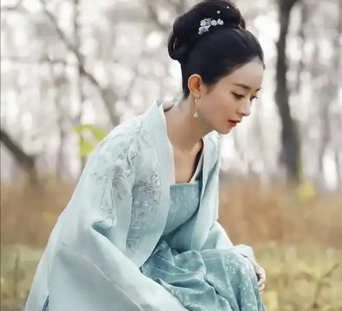 跑龙套跑成主角的演员赵丽颖励志,陈星旭认不出,我墙都不服只服陈钰琪
