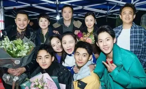 小欢喜后,又一家庭剧来袭,谭松韵搭档小10岁男主,熬夜追