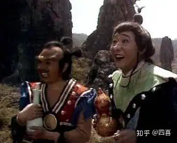 自然卷的女生适合什么发型
