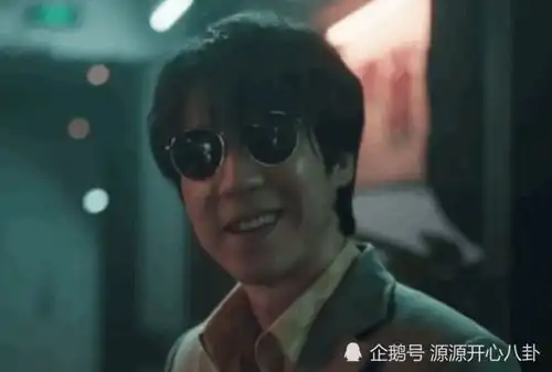 吴晓亮凭借扫黑风暴出圈,演技火到炸裂,还带火了一句台词
