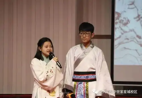 我校语文课本剧表演异彩纷呈