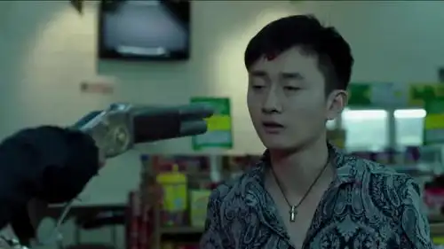 灵魂摆渡小伙子刚被打死,又遇到了赵吏,还要灭了他的灵魂
