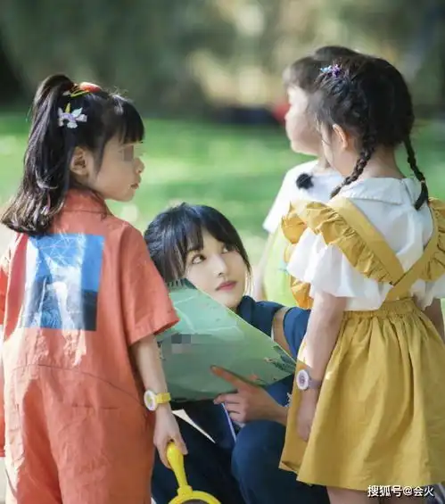 孩子哭不应该哄郑爽带娃方式惹争议,直言一哭就哄会养成坏习惯
