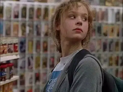 她8岁乞讨,把牙膏当饭吃,拒绝等死却被笑是疯子,如今37岁活出生命奇迹