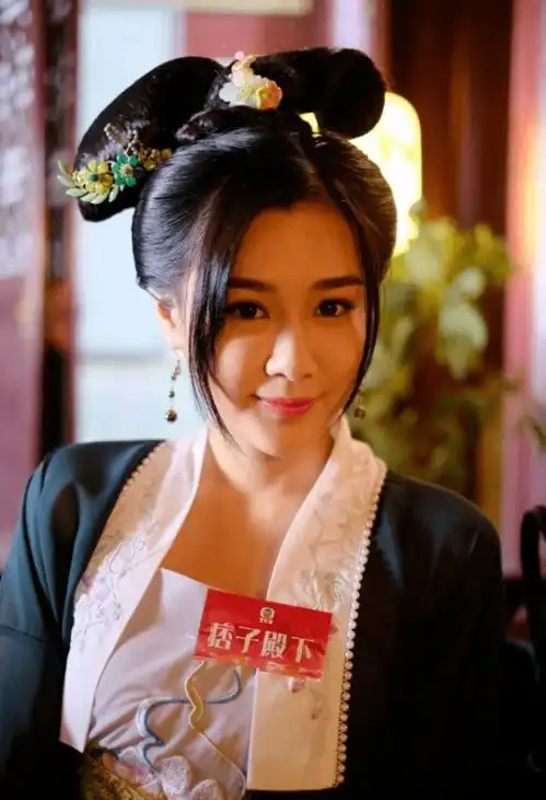 tvb小花入tvb3年终于有剧拍,大晒古装剧照被赞古装美人