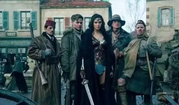 比神奇女侠更有魅力的是盖尔加朵
