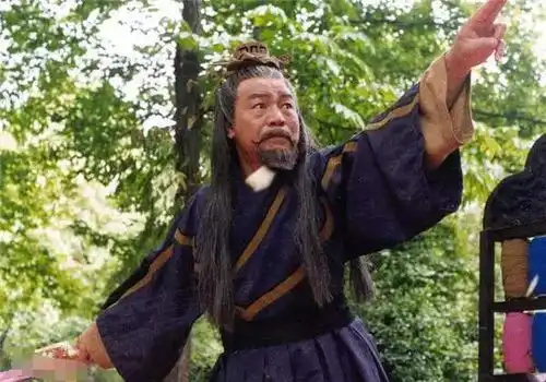 金庸武侠中的最强囚犯,修炼金庸全书第一内功,可令人起死回生
