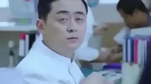 急诊科医生珍妮第一次露面,就让护士长大开眼界
