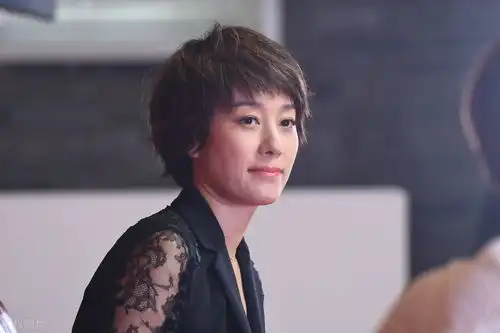 八佰缔造者,弃马伊琍娶梁静的专情男人,管虎被低估了吗
