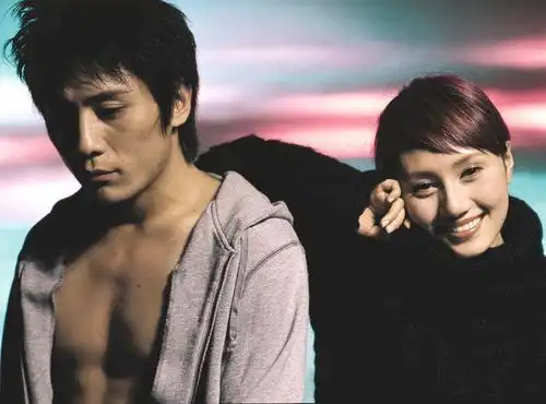 刘烨的忧郁情史,靠帅气征服了三个女人,娶法国姑娘收获幸福婚姻
