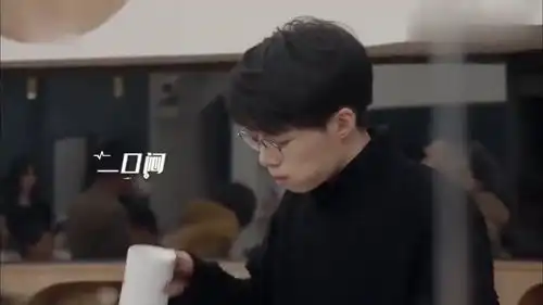 怦然心动黄奕故意劝酒,谁料陈越一口全干了蔡卓宜倍儿有面
