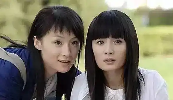 杨幂晒广告,网友却发现其整容真相