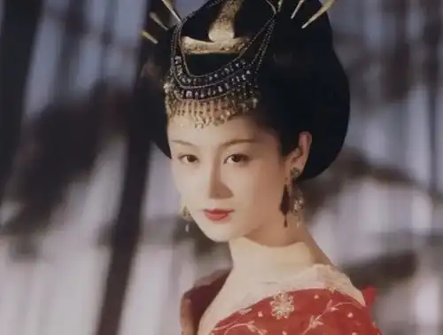 女儿身的皇权梦武则天为什么不传位给李武联姻的太平公主
