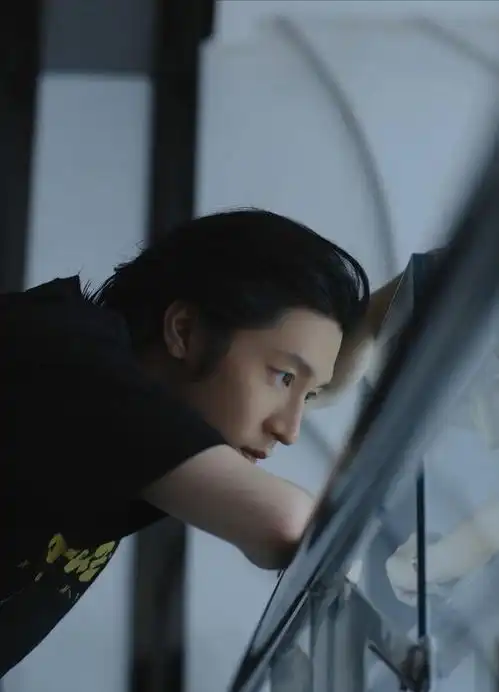 孤注一掷点映票房破2亿,4个细节成大爆关键,不只是教育意义
