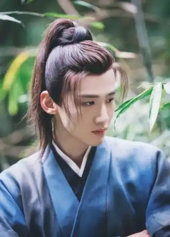 天盛长歌白敬亭首次古装造型,网友感叹小白太可怜了
