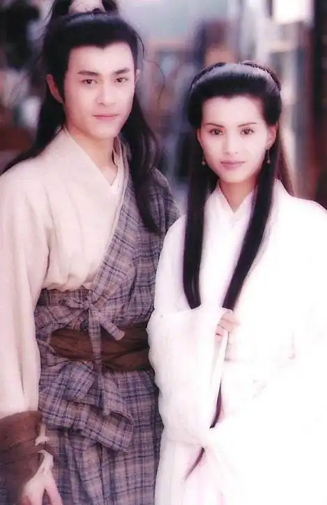 95版神雕侠侣剧组聚会,古天乐李若彤同框,杨过小龙女依旧养眼

