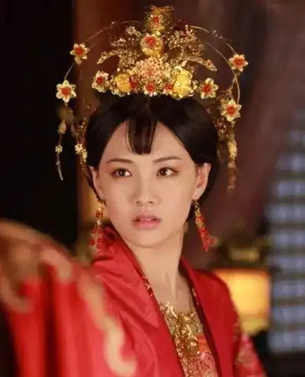 原来tatata都拥有iphonex的同款...
